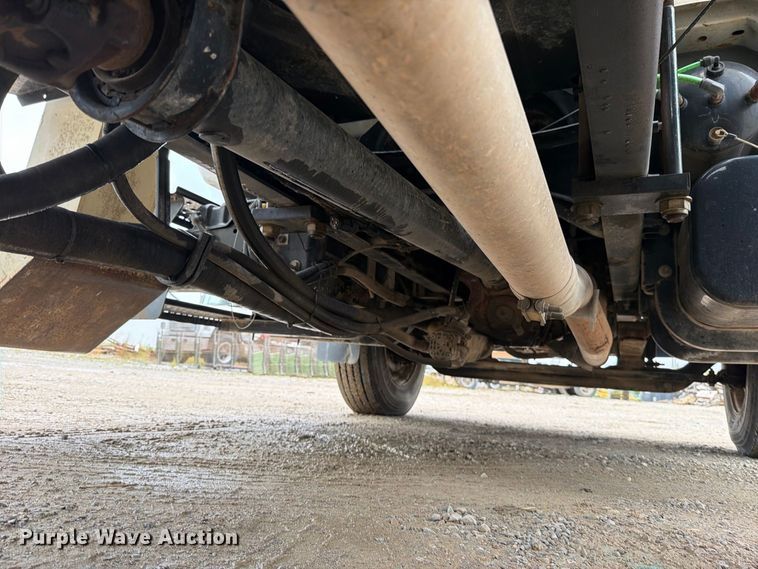 image for item EO8807 2007 Ford F750 Super Duty XL crane truck