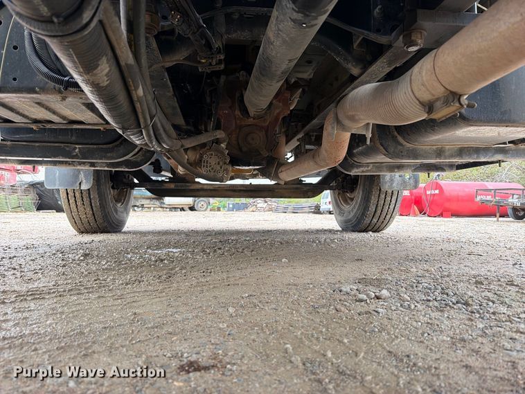 image for item EO8807 2007 Ford F750 Super Duty XL crane truck