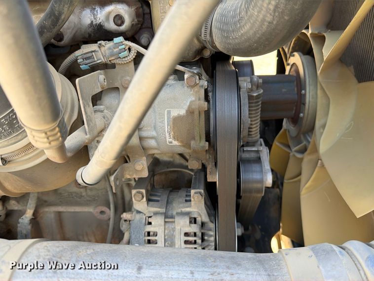 image for item EP3058 2010 Freightliner Cascadia semi truck