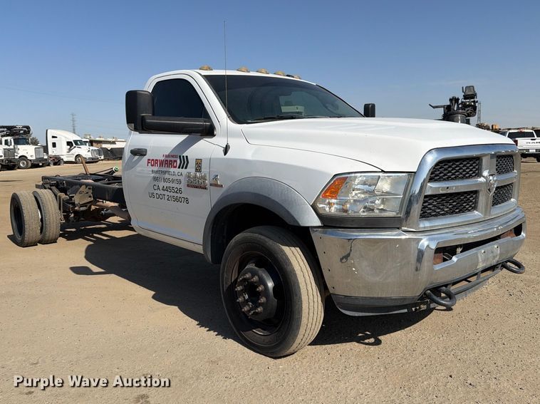 image for item EP3060 2014 RAM 5500 truck cab and chassis