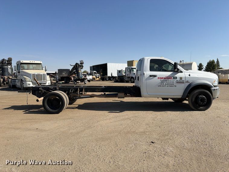 image for item EP3060 2014 RAM 5500 truck cab and chassis