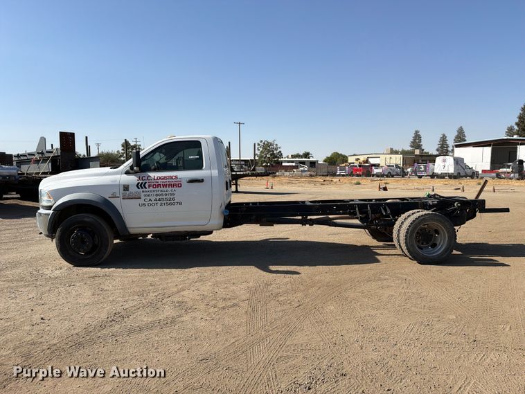 image for item EP3060 2014 RAM 5500 truck cab and chassis