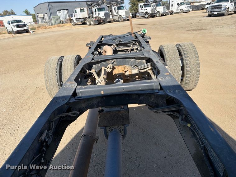 image for item EP3060 2014 RAM 5500 truck cab and chassis
