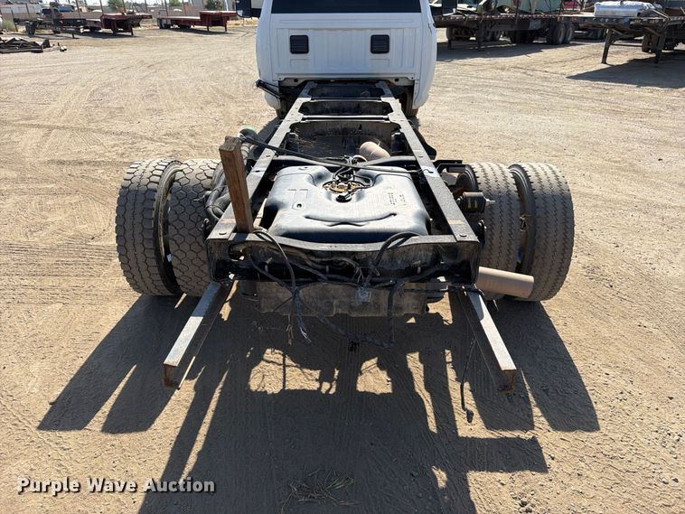 image for item EP3060 2014 RAM 5500 truck cab and chassis