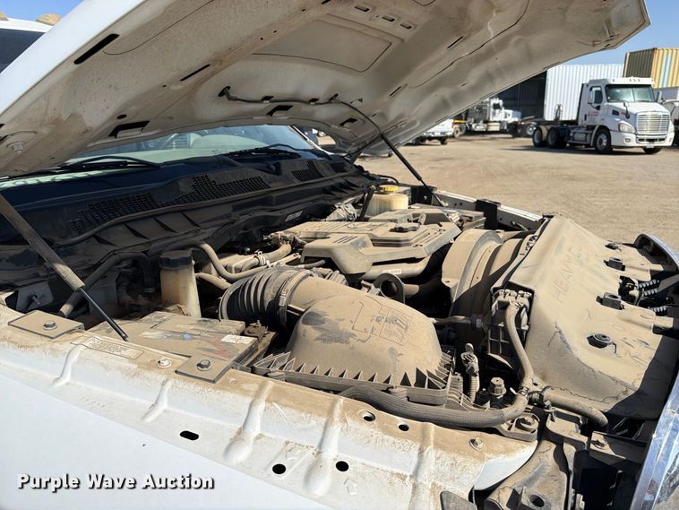image for item EP3060 2014 RAM 5500 truck cab and chassis