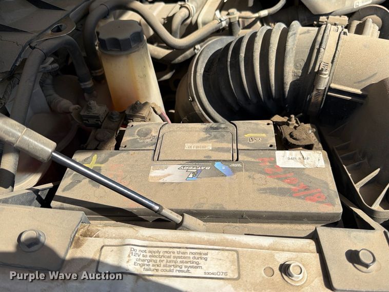 image for item EP3060 2014 RAM 5500 truck cab and chassis