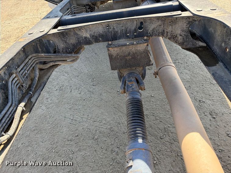 image for item EP3060 2014 RAM 5500 truck cab and chassis