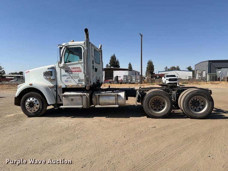 image for item EP3061 2013 Freightliner Coronado semi truck