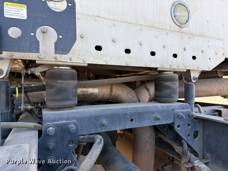 image for item EP3061 2013 Freightliner Coronado semi truck