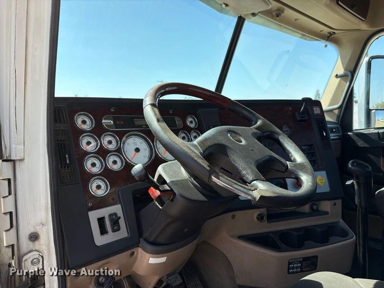 image for item EP3061 2013 Freightliner Coronado semi truck