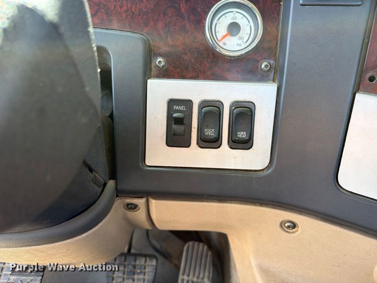image for item EP3061 2013 Freightliner Coronado semi truck