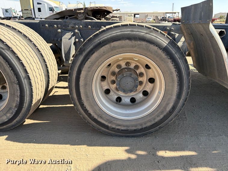 image for item EP3061 2013 Freightliner Coronado semi truck