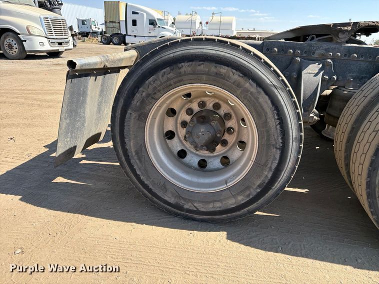 image for item EP3061 2013 Freightliner Coronado semi truck