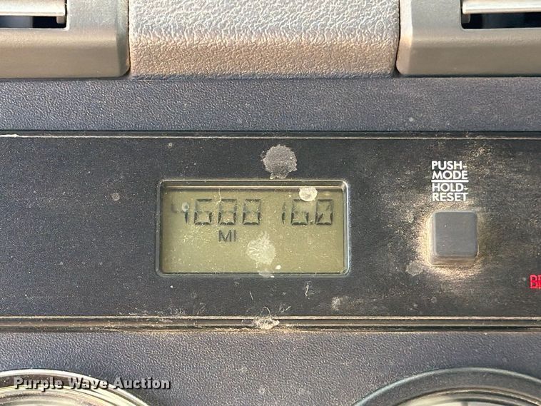 image for item EP3065 2013 Freightliner Cascadia semi truck