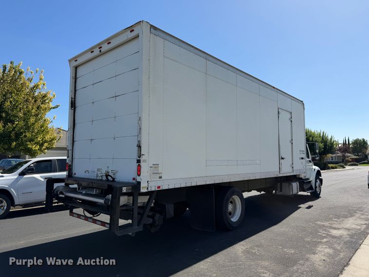 image for item EP3067 2011 Freightliner Business Class M2 box truck