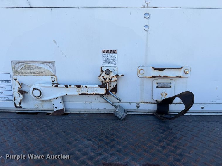 image for item EP3067 2011 Freightliner Business Class M2 box truck