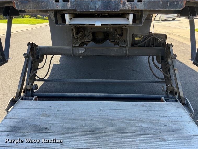 image for item EP3067 2011 Freightliner Business Class M2 box truck