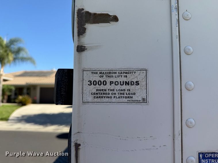 image for item EP3067 2011 Freightliner Business Class M2 box truck