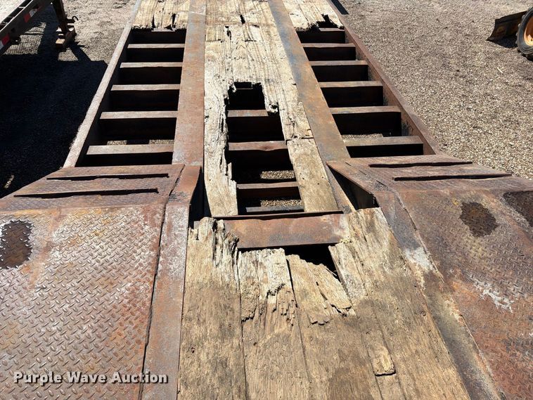 image for item EP7884 2011 Neville DRPNK double drop deck equipment trailer