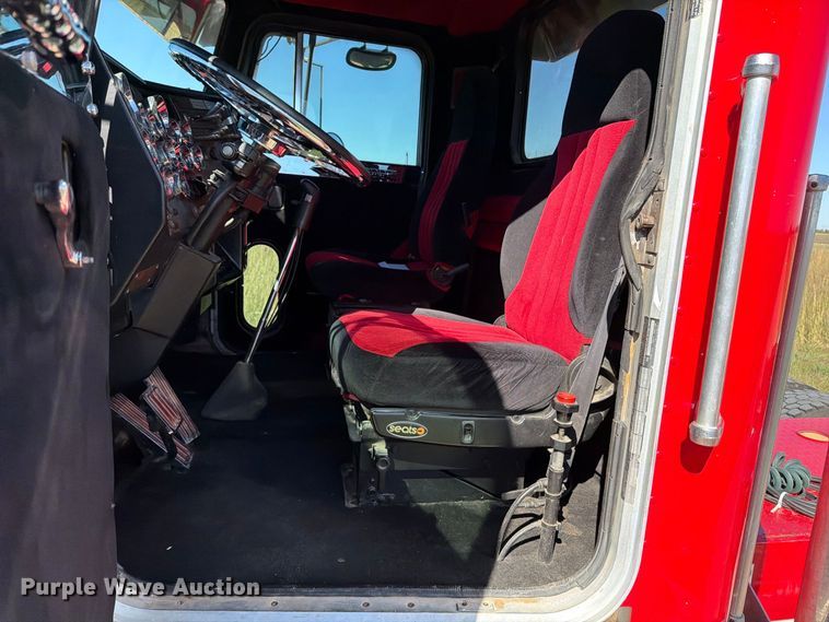 image for item EP7917 1989 Peterbilt 379 semi truck