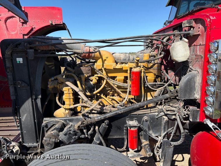 image for item EP7917 1989 Peterbilt 379 semi truck