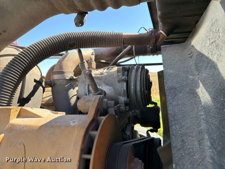 image for item EP7917 1989 Peterbilt 379 semi truck