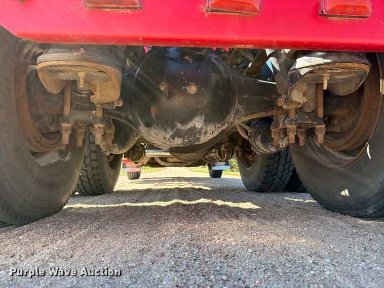 image for item EP7917 1989 Peterbilt 379 semi truck