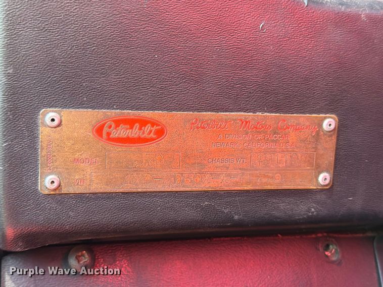 image for item EP7917 1989 Peterbilt 379 semi truck