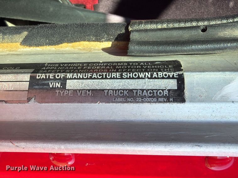 image for item EP7917 1989 Peterbilt 379 semi truck