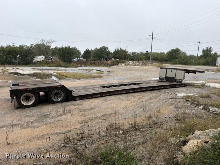 image for item EP7946 2013 XL Specialized XL 70 lowboy equipment trailer