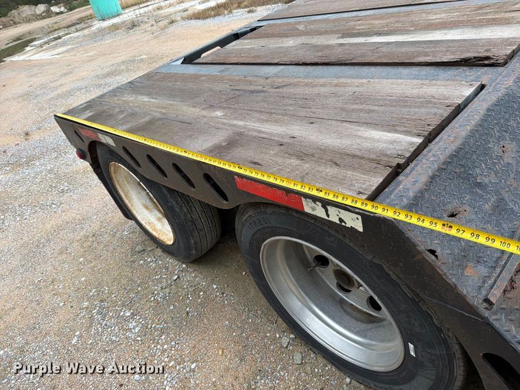 image for item EP7946 2013 XL Specialized XL 70 lowboy equipment trailer