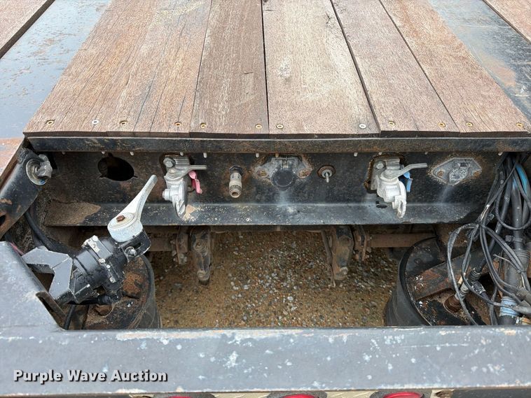 image for item EP7946 2013 XL Specialized XL 70 lowboy equipment trailer