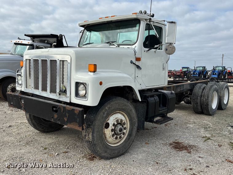 image for item ER3403 1999 International F2574 truck cab and chassis