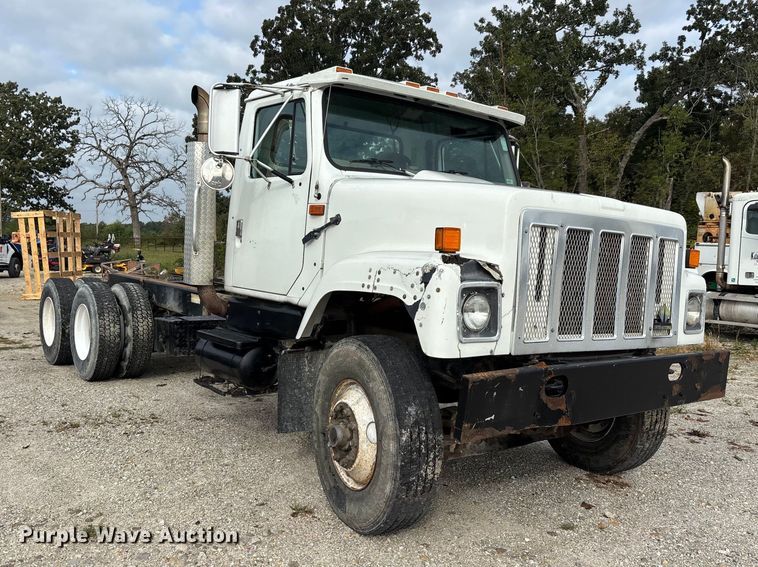 image for item ER3403 1999 International F2574 truck cab and chassis
