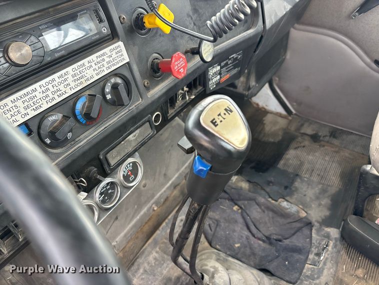 image for item ER3403 1999 International F2574 truck cab and chassis