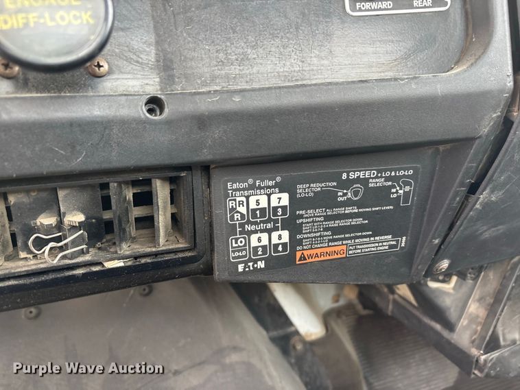image for item ER3403 1999 International F2574 truck cab and chassis