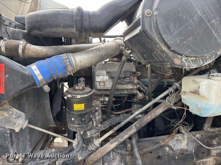 image for item ER3403 1999 International F2574 truck cab and chassis