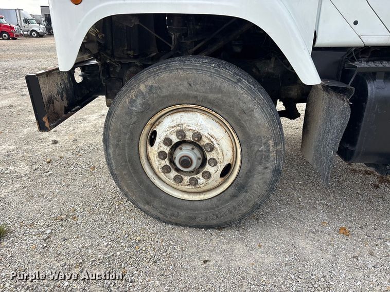 image for item ER3403 1999 International F2574 truck cab and chassis