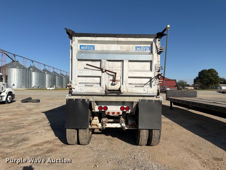 image for item ER3475 1989 Mate end dump trailer