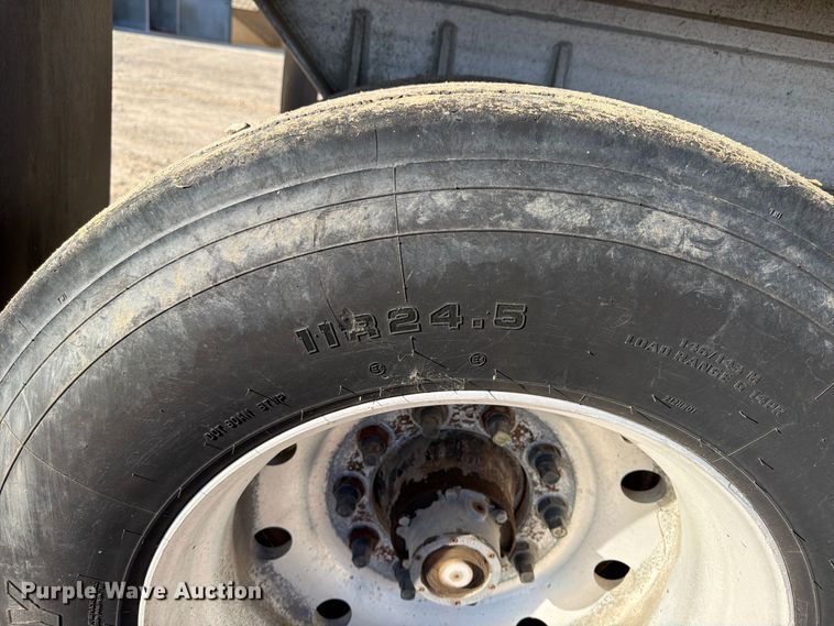 image for item ER3475 1989 Mate end dump trailer
