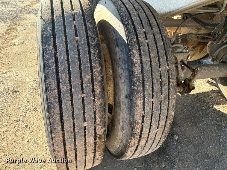 image for item ER3475 1989 Mate end dump trailer