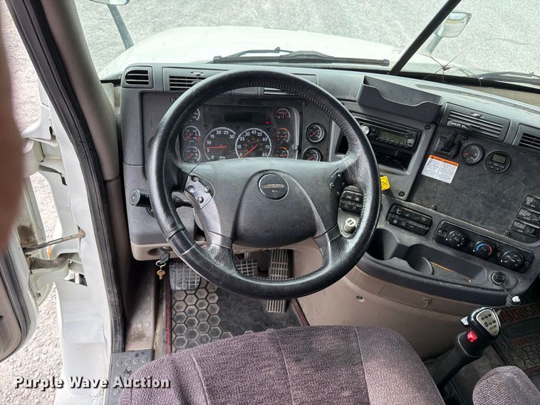 2016 Freightliner CASCADIA