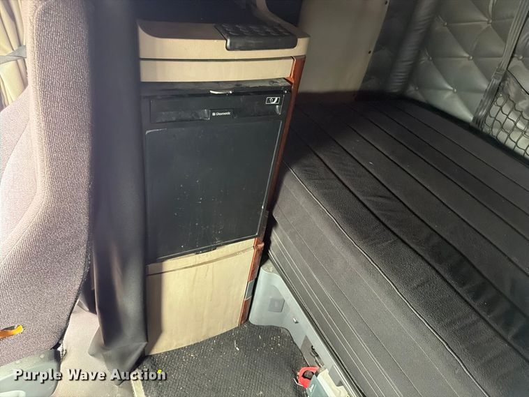 2016 Freightliner CASCADIA
