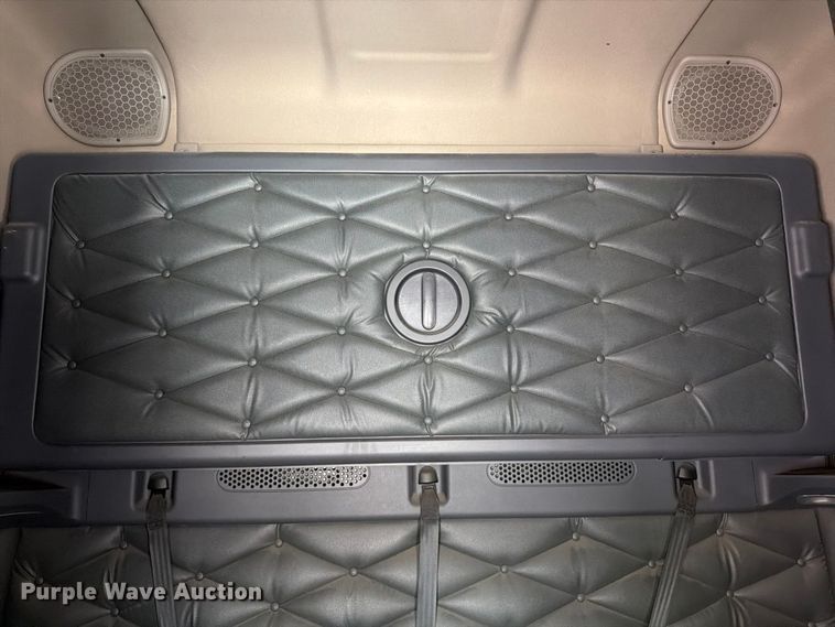 2016 Freightliner CASCADIA
