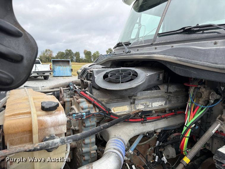 2016 Freightliner CASCADIA