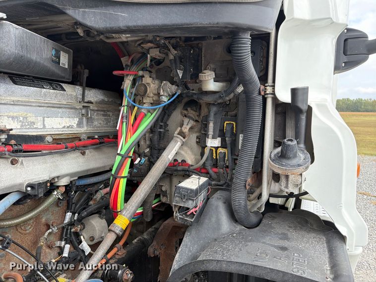2016 Freightliner CASCADIA