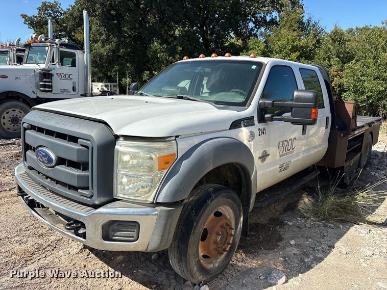 image for item ES8296 2014 Ford F550 Crew Cab flatbed truck