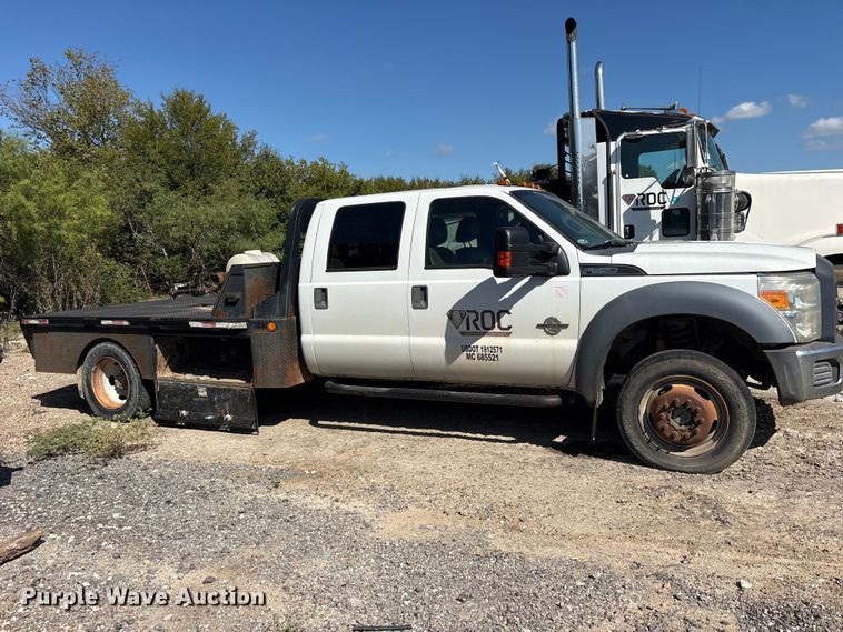 image for item ES8296 2014 Ford F550 Crew Cab flatbed truck