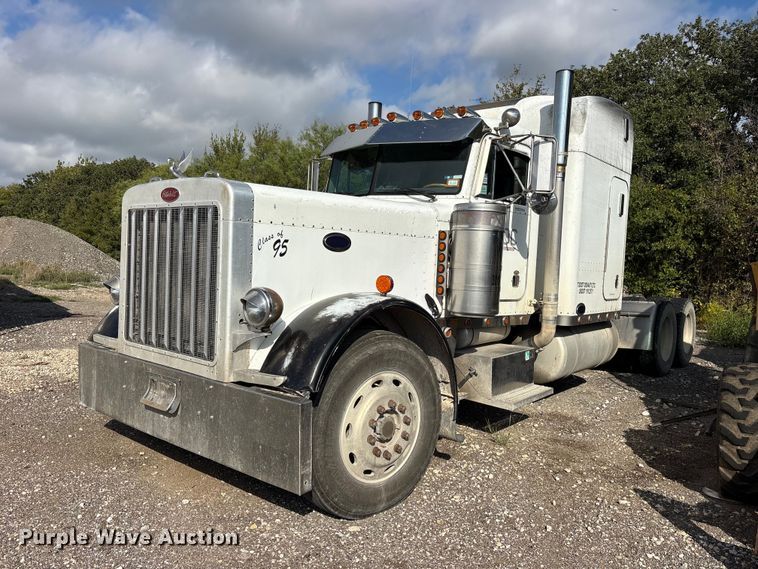 image for item ES8297 1995 Peterbilt 379 semi truck