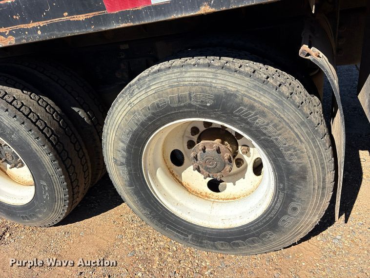 image for item ES8311 2016 International MF035 flatbed truck
